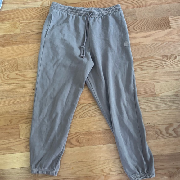 PINK Victoria's Secret Gray Sweatshirt & Joggers Set - Picture 3 of 8